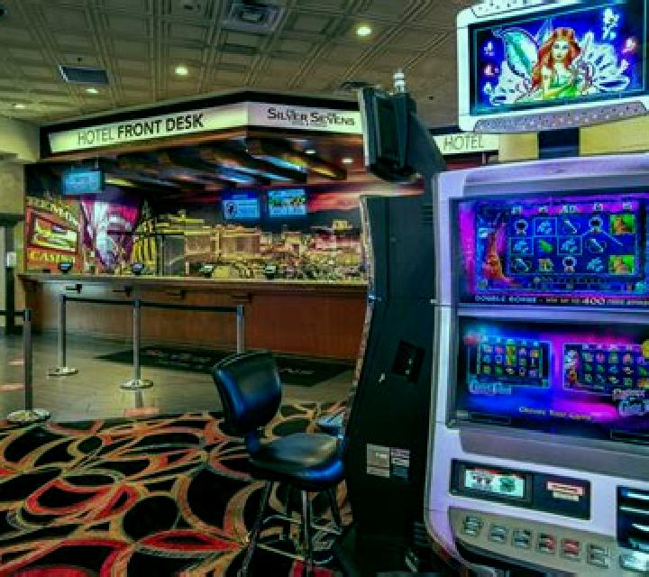 Bruno s Vegas Gold Blitz slot game