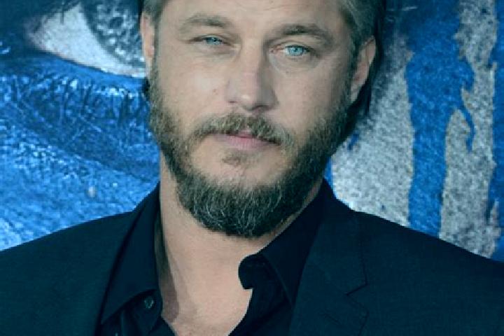 Cyrus the Virus online slot