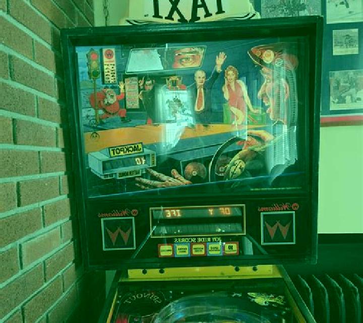 Domnitor s Treasure slot game