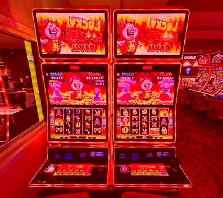 Freezing Fuzzballs online slot