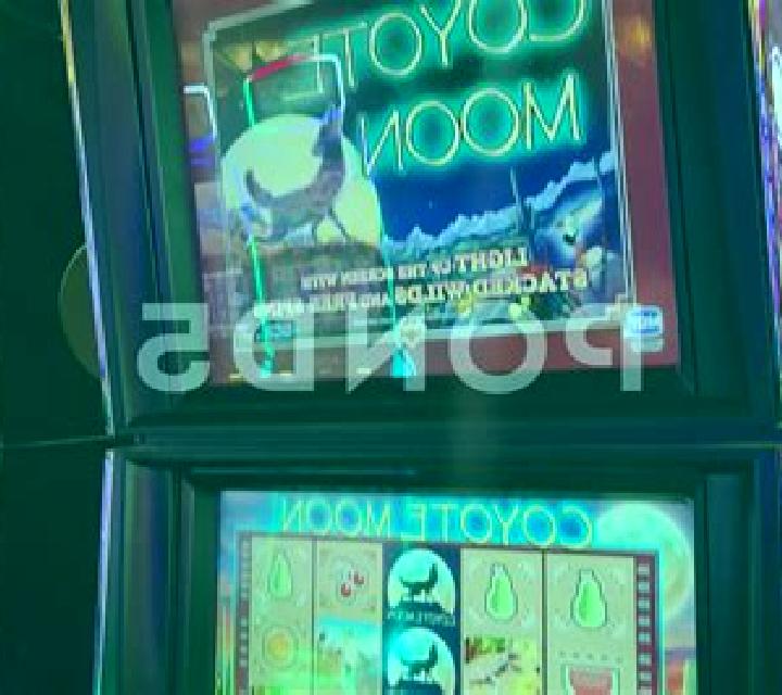 Royal Rush slot machine